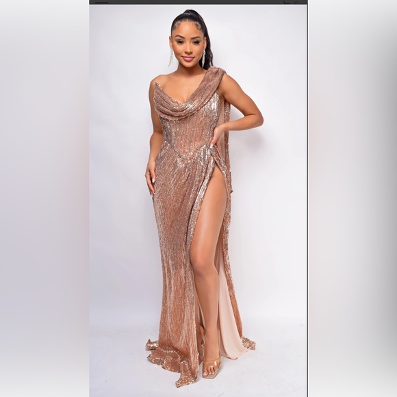 Gala dress Letitia Gold A-symmetrical Fitted Sequin Gown Emprada size M - Picture 1 of 7